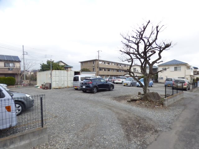 内山モータープールⅡ 外観